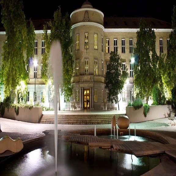 Macaristan-Dunaujvaros-Üniversitesi-1